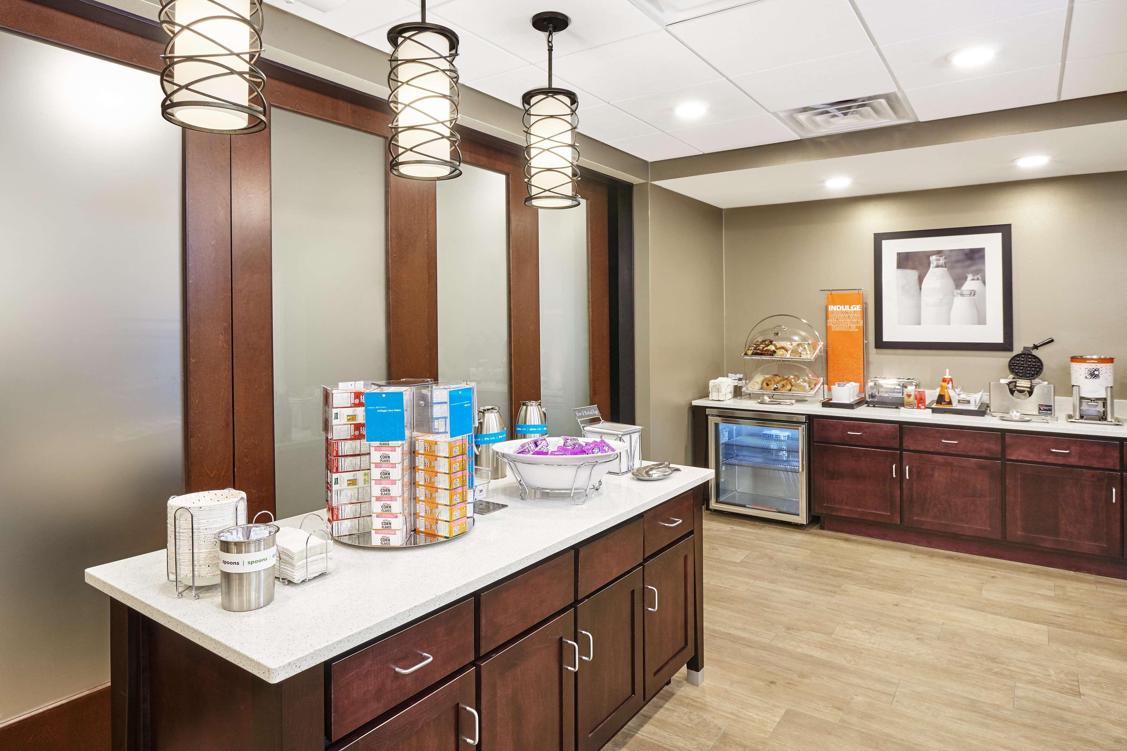 Hampton Inn Fond Du Lac Dış mekan fotoğraf