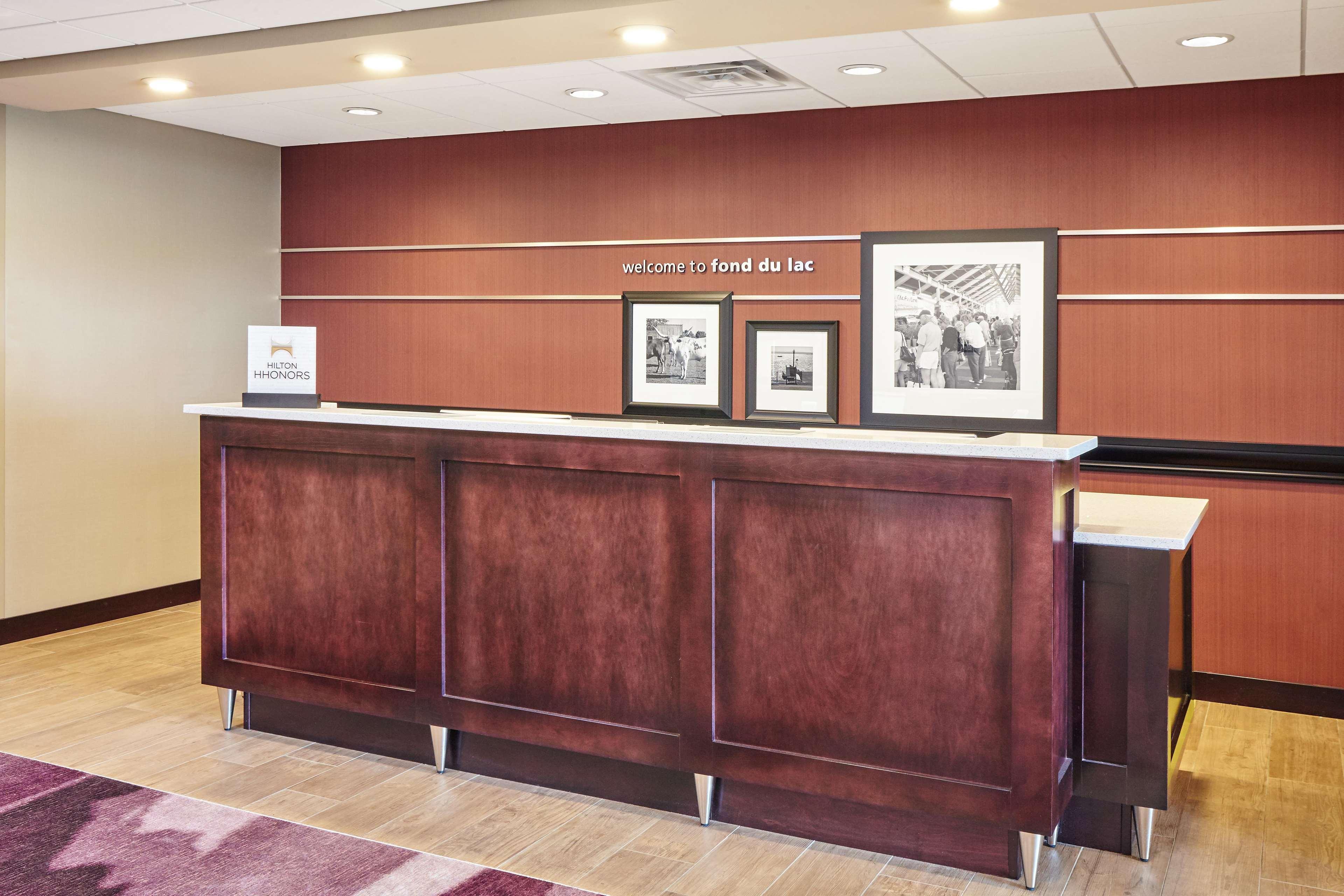 Hampton Inn Fond Du Lac Dış mekan fotoğraf